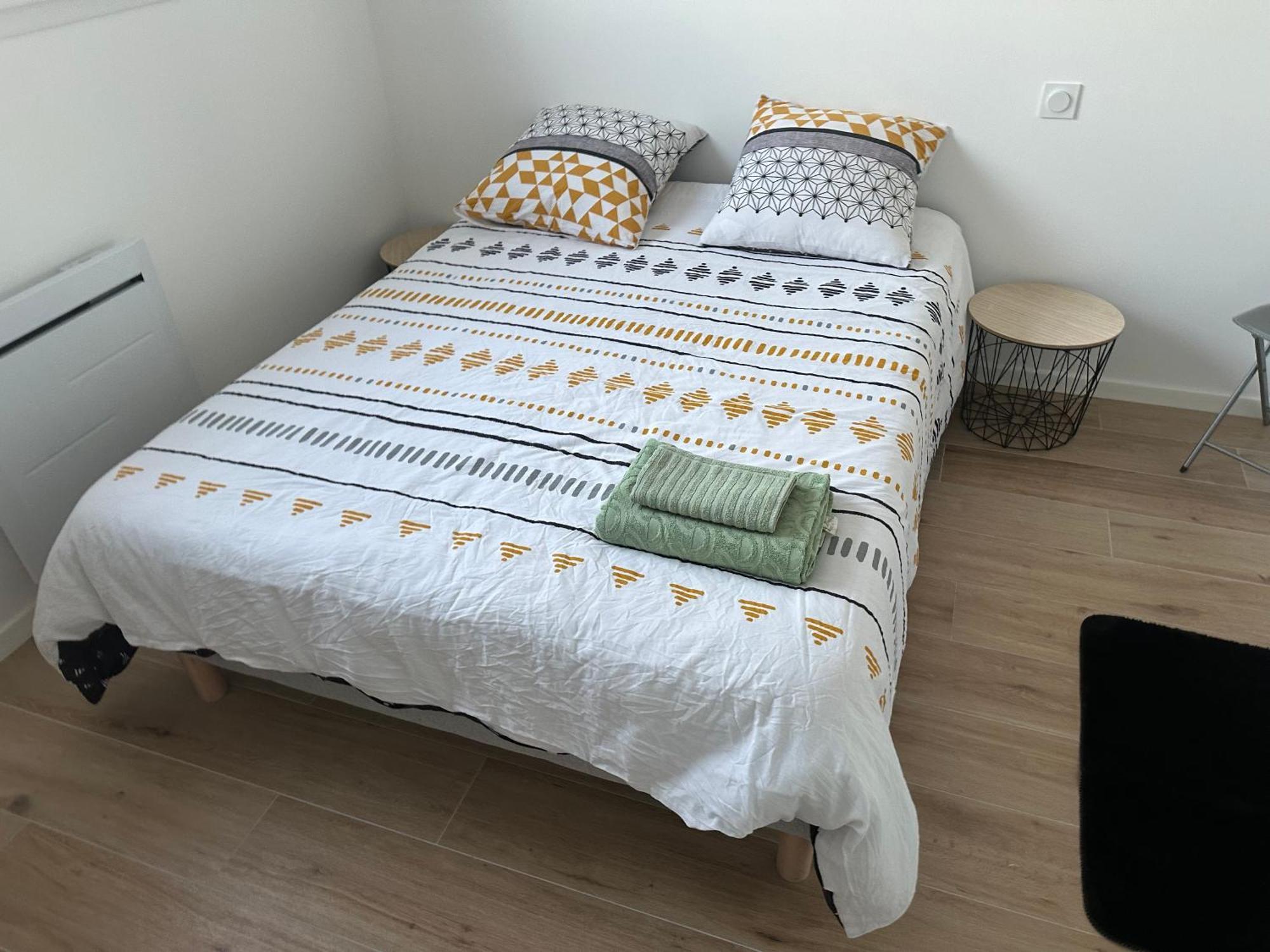 Flat Apartment Донвил-ле-Ба Екстериор снимка